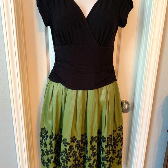 Gorgeous Party Dress size 14 - Picture 1 of 8